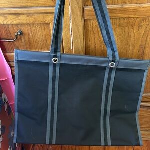 Thirty-One wearable large utility tote